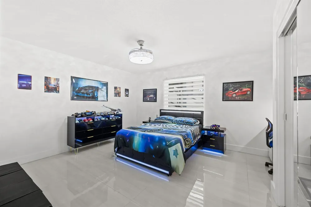 1821 Carissa Road Lake Clarke Shores, FL 33406