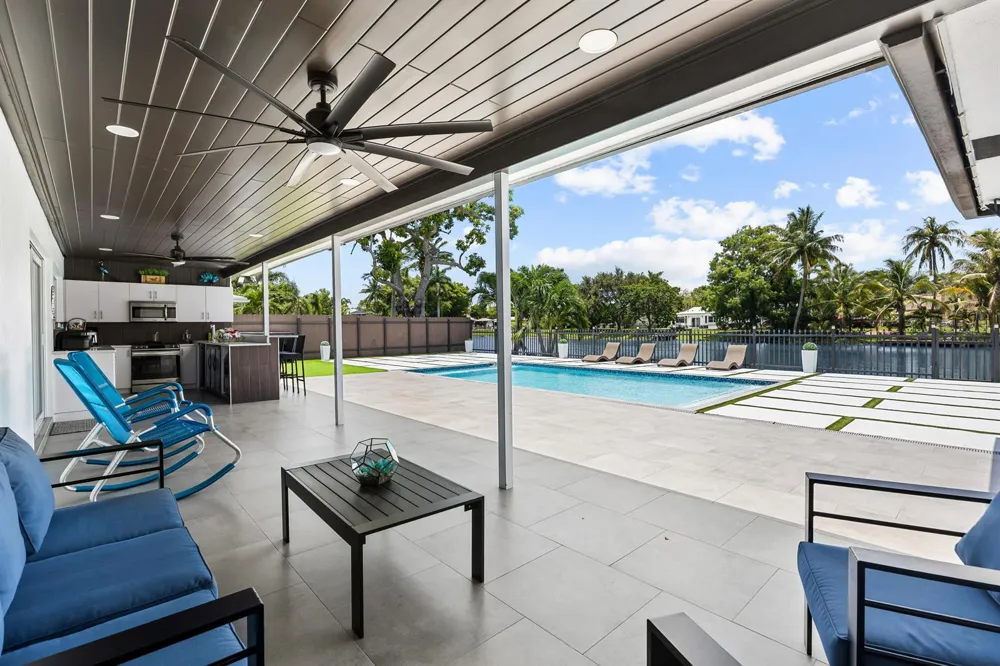 1821 Carissa Road Lake Clarke Shores, FL 33406