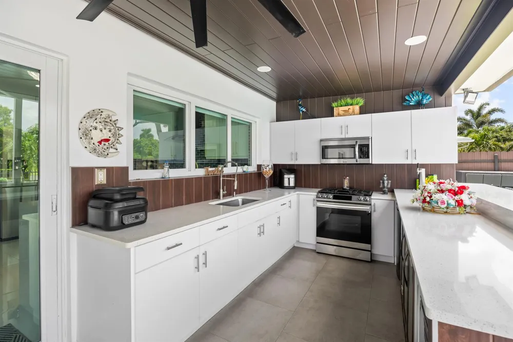 1821 Carissa Road Lake Clarke Shores, FL 33406