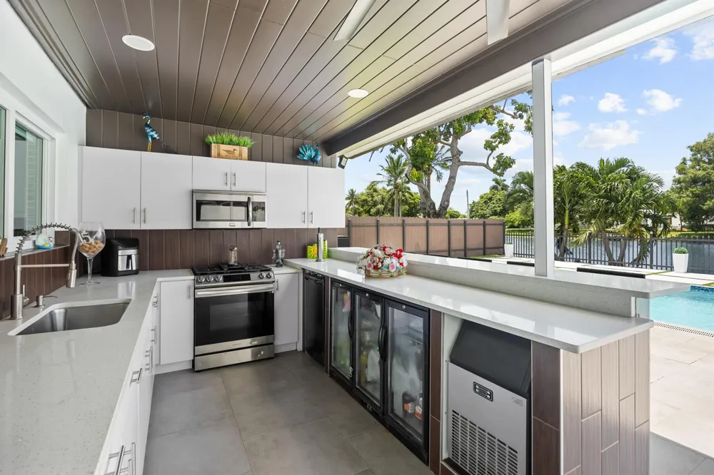 1821 Carissa Road Lake Clarke Shores, FL 33406