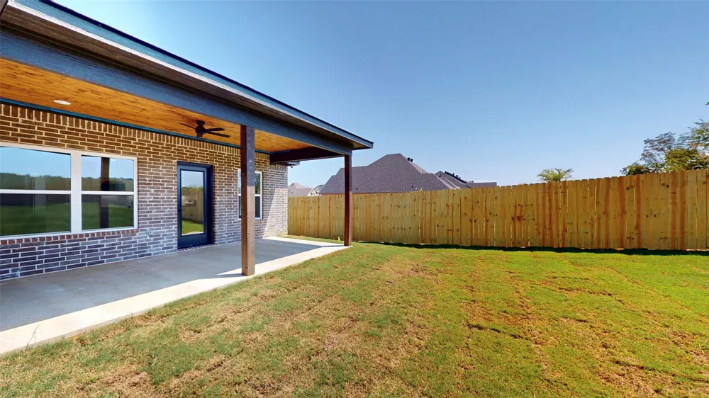 207 Sides Boulevard Bullard, TX 75757