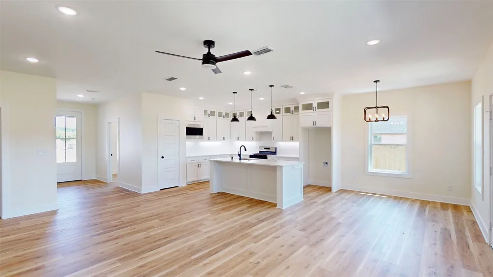 207 Sides Boulevard Bullard, TX 75757
