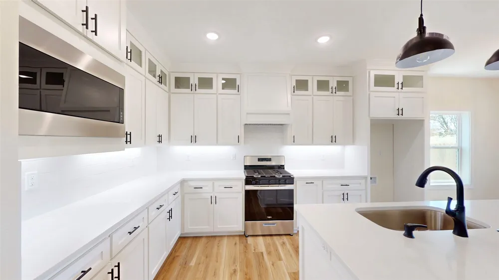207 Sides Boulevard Bullard, TX 75757