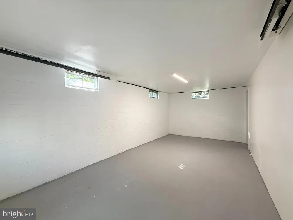 117 CLIFTON DR Bushkill, PA 18324