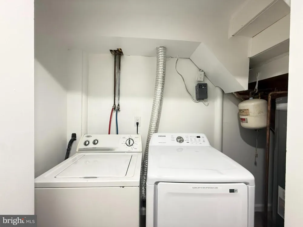 117 CLIFTON DR Bushkill, PA 18324
