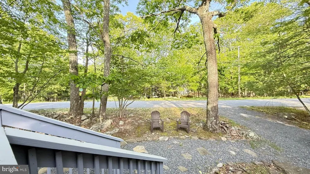 117 CLIFTON DR Bushkill, PA 18324