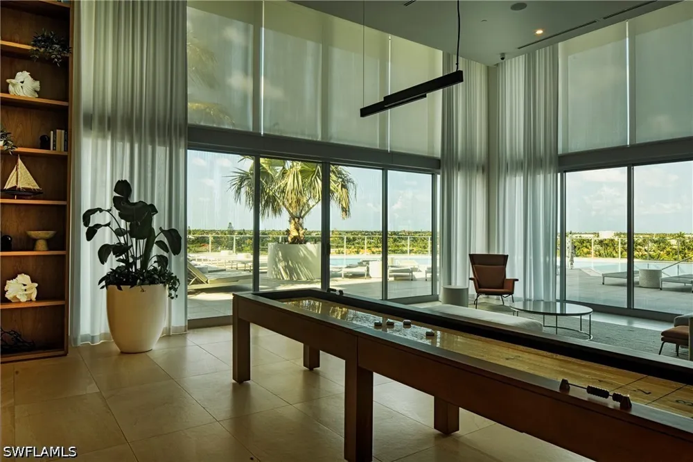 Mayfair Street #PH11 Naples, FL 34104