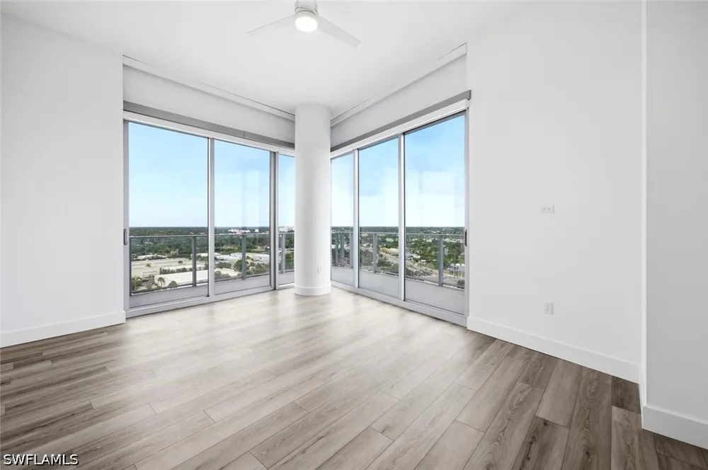 Mayfair Street #PH11 Naples, FL 34104