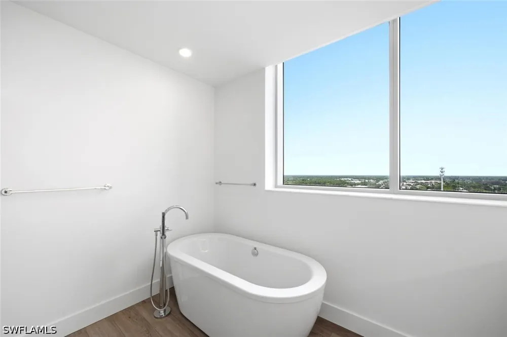 Mayfair Street #PH11 Naples, FL 34104