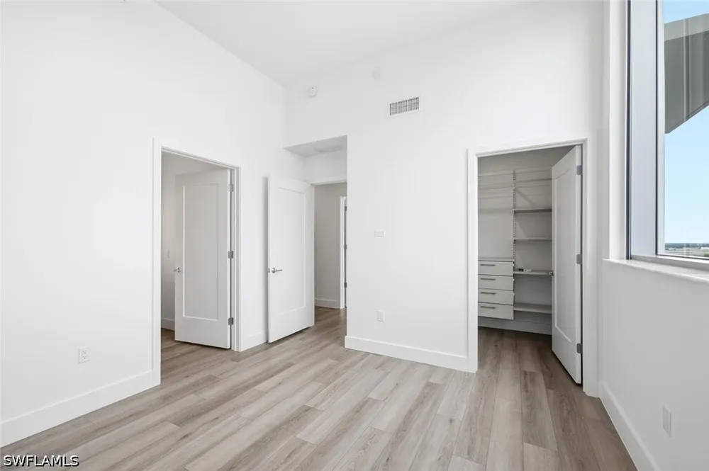 Mayfair Street #PH11 Naples, FL 34104