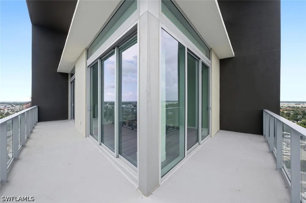 Mayfair Street #PH11 Naples, FL 34104
