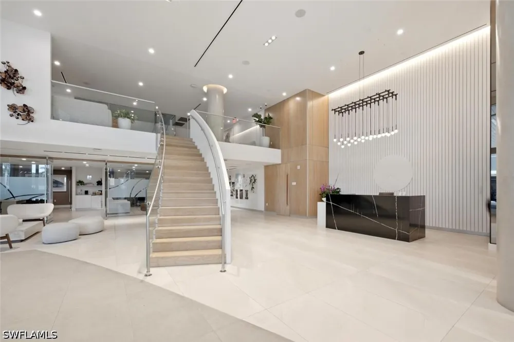 Mayfair Street #PH11 Naples, FL 34104