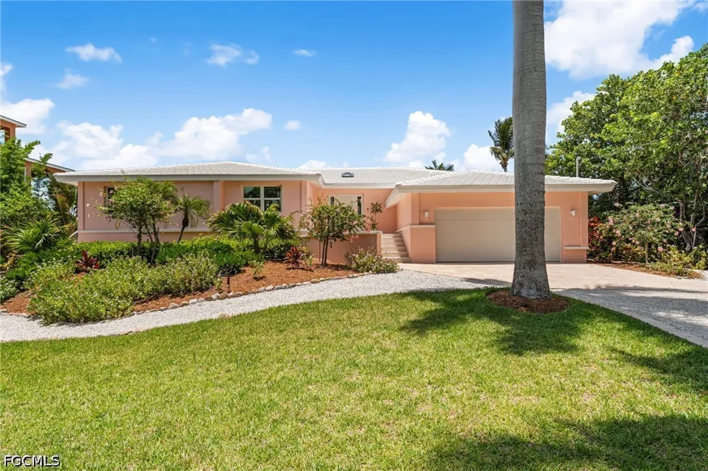 Waters Edge Lane Sanibel, FL 33957