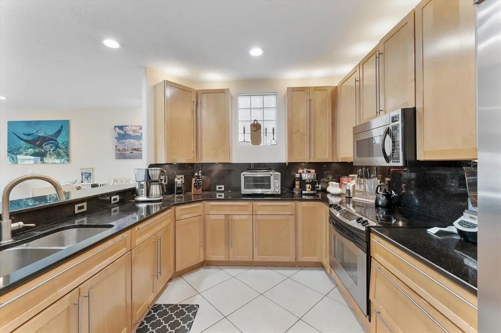 1351 SE 3rd Avenue Pompano Beach, FL 33060