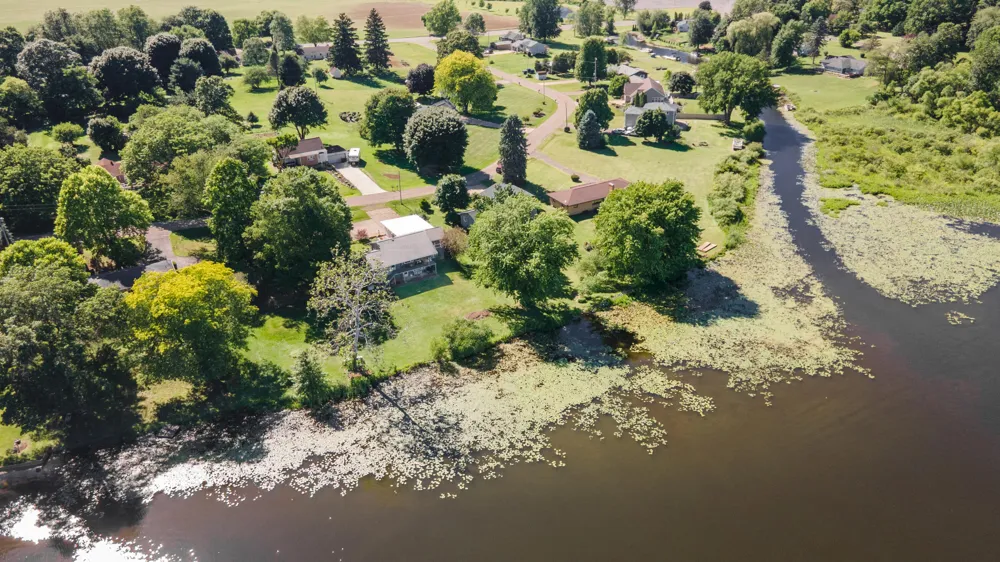 2937 Loehrs Landing Drive Hastings, MI 49058
