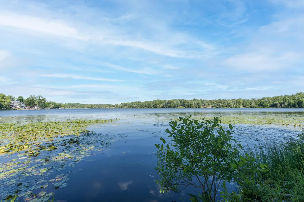 2937 Loehrs Landing Drive Hastings, MI 49058