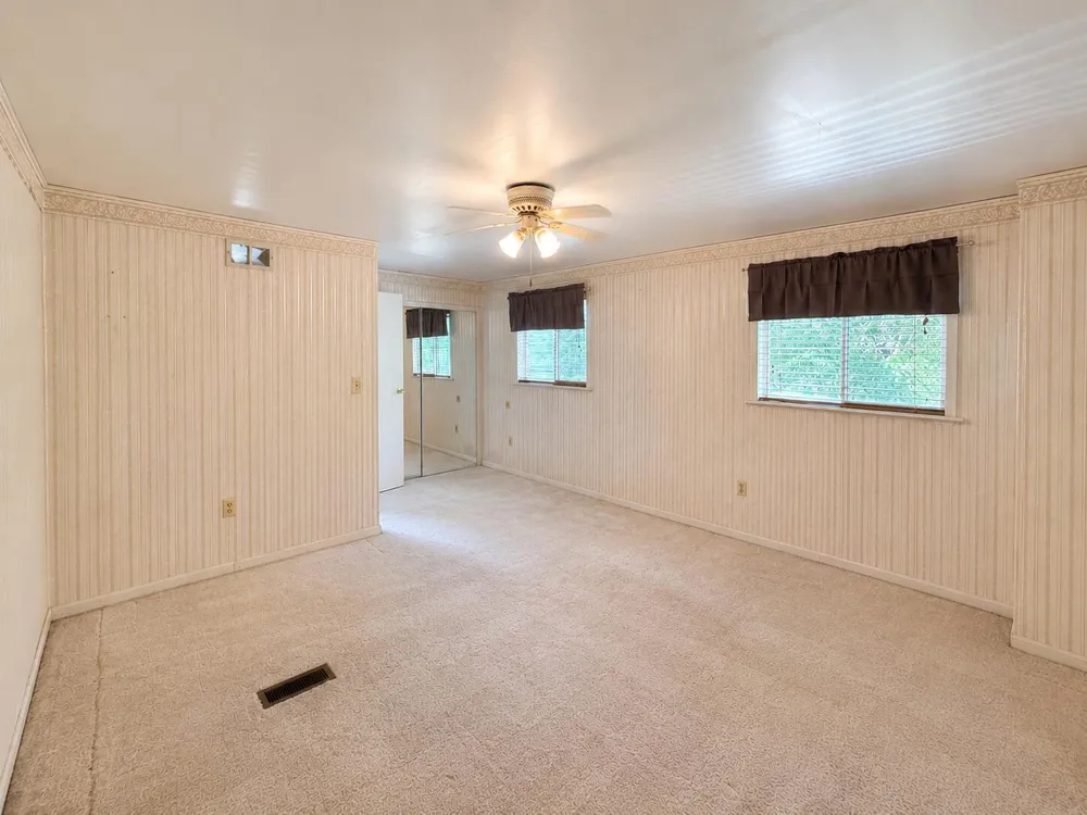 1546 Zarieda Street Ortonville, MI 48462