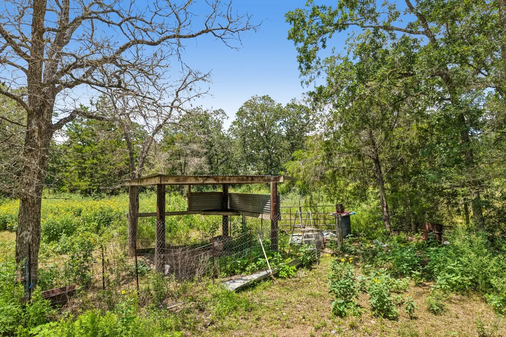 499 Bridgestone Court Lockhart, TX 78644