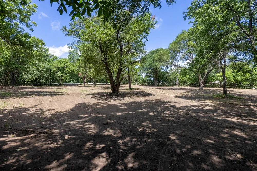 420 County Road 1021 Burleson, TX 76028