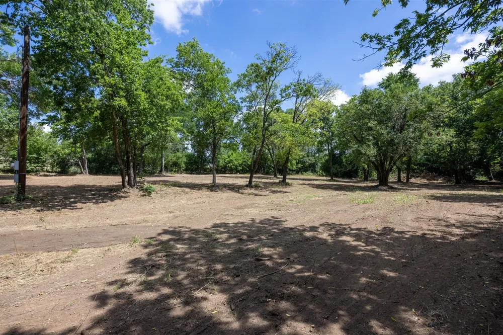 420 County Road 1021 Burleson, TX 76028
