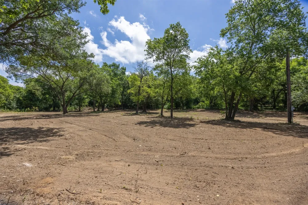420 County Road 1021 Burleson, TX 76028