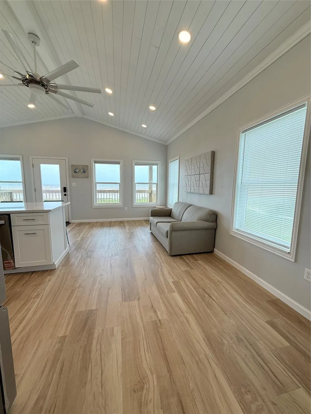 2154 County Road 230 Sargent, TX 77414