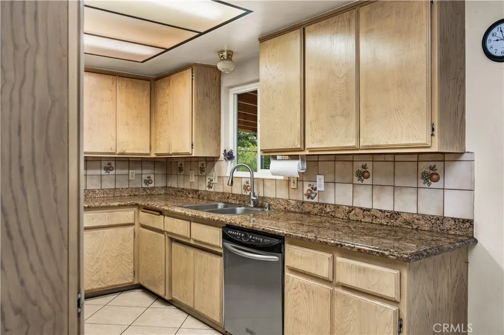 402 Greendale Drive La Puente, CA 91746