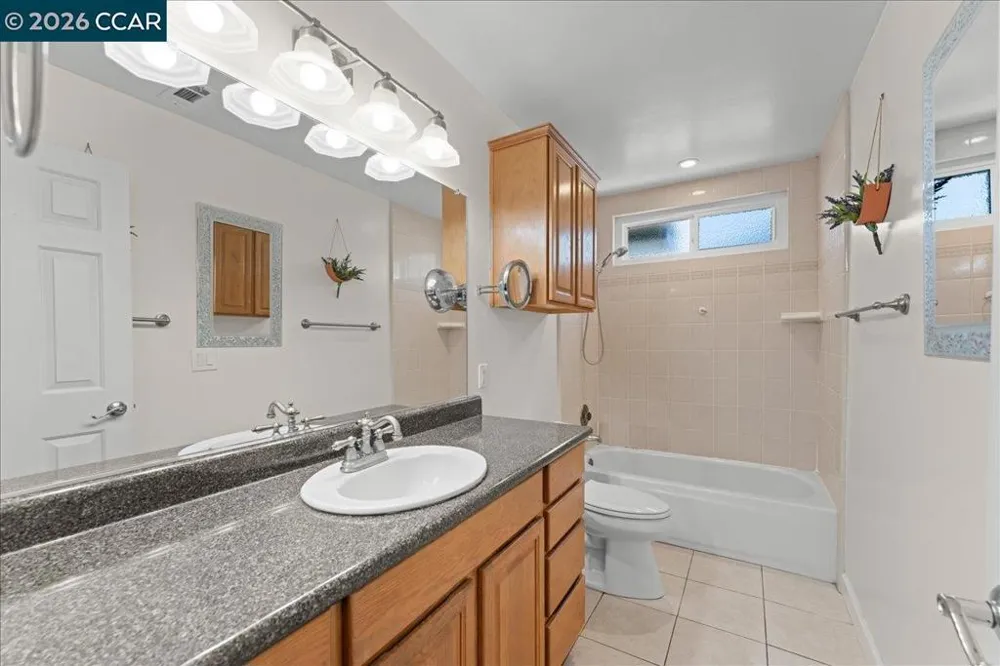 472 Cordoba Ln Vacaville, CA 95688