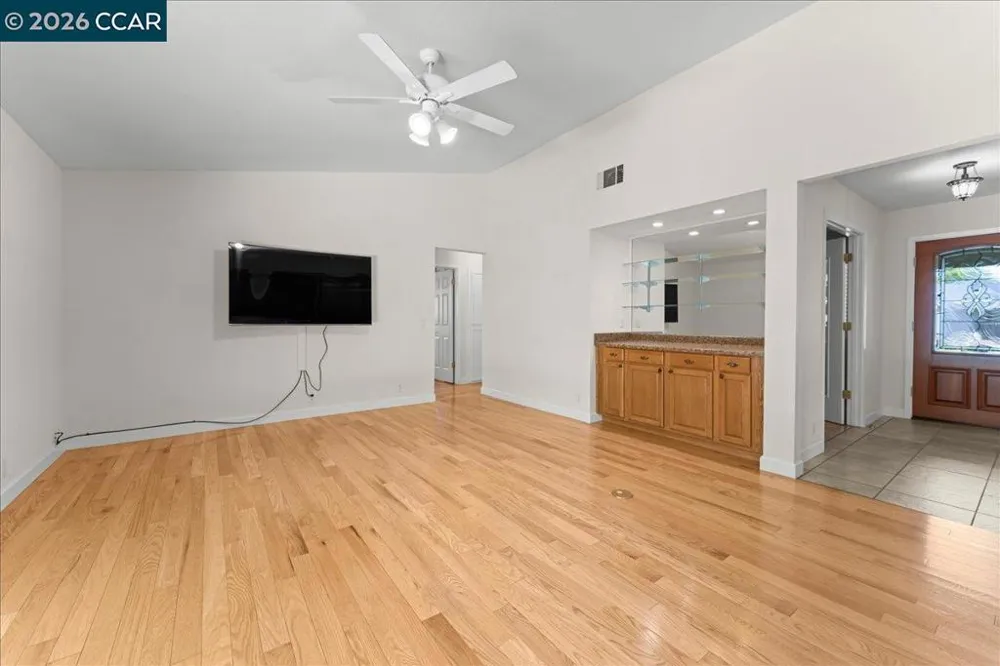 472 Cordoba Ln Vacaville, CA 95688