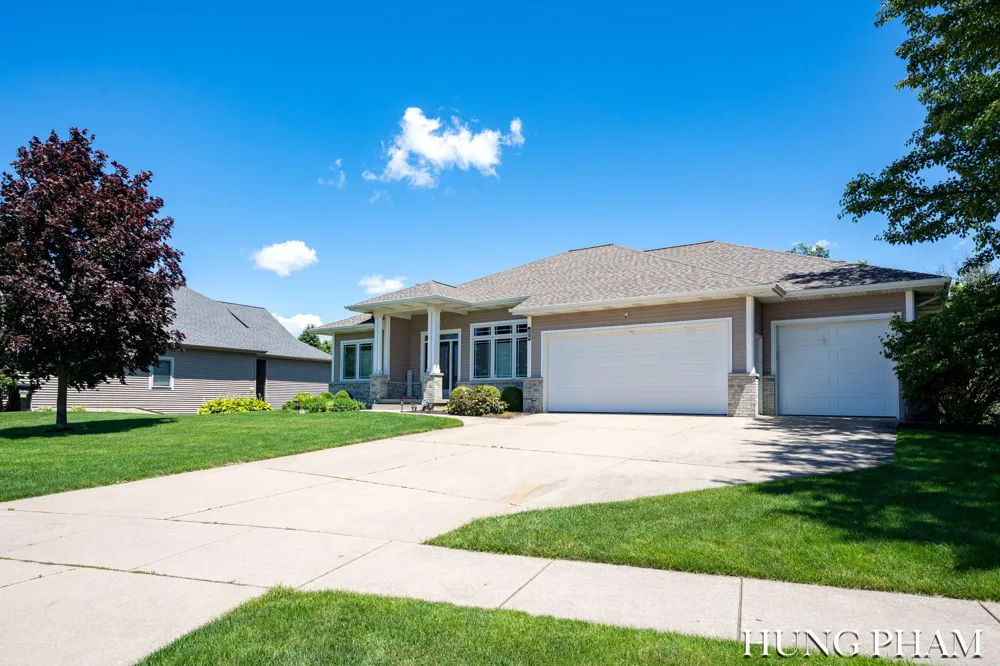 2136 Pleasant Pond Drive SW Byron Center, MI 49315