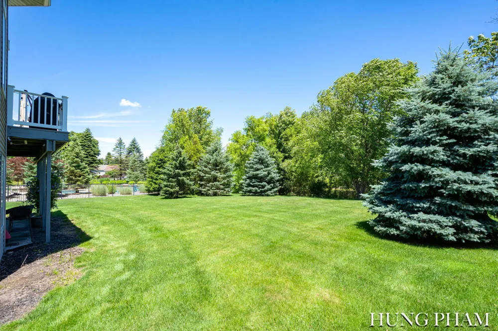 2136 Pleasant Pond Drive SW Byron Center, MI 49315