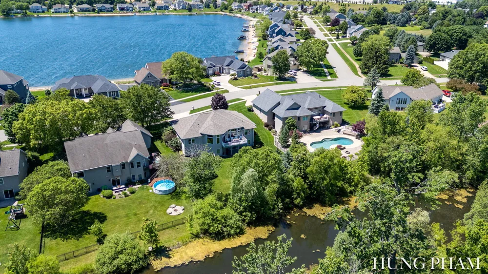 2136 Pleasant Pond Drive SW Byron Center, MI 49315