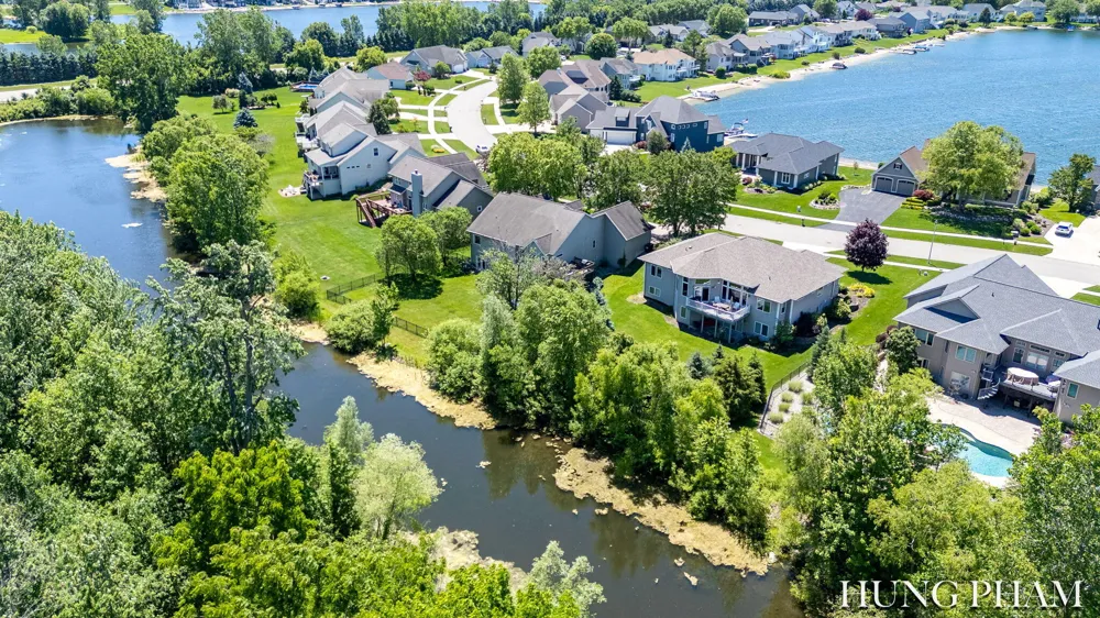 2136 Pleasant Pond Drive SW Byron Center, MI 49315