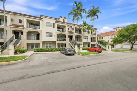 5860 W Sample Road #307