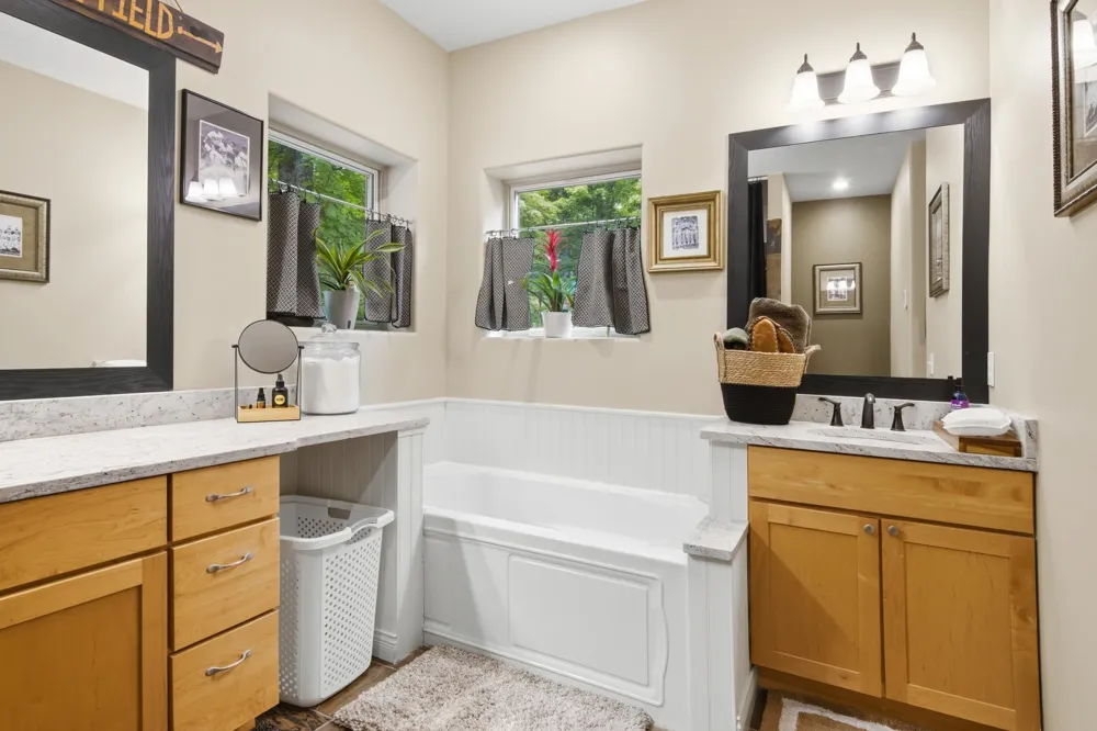 11770 S Mistys Trail Empire Township, MI 49630