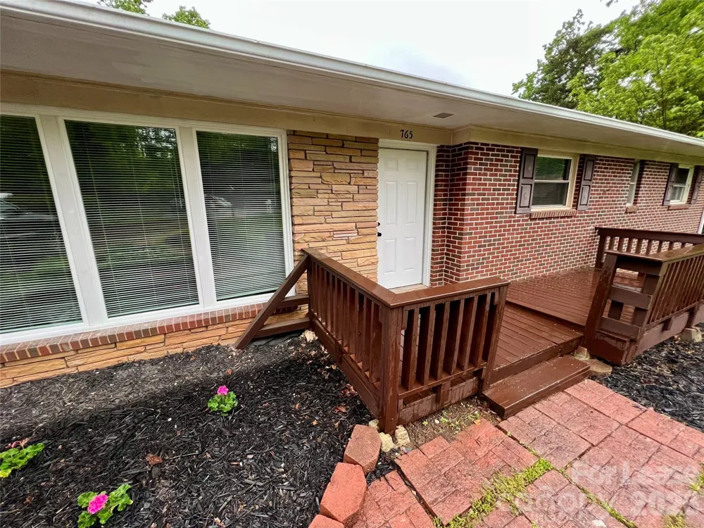 765 8th Avenue Drive SE Hickory, NC 28602