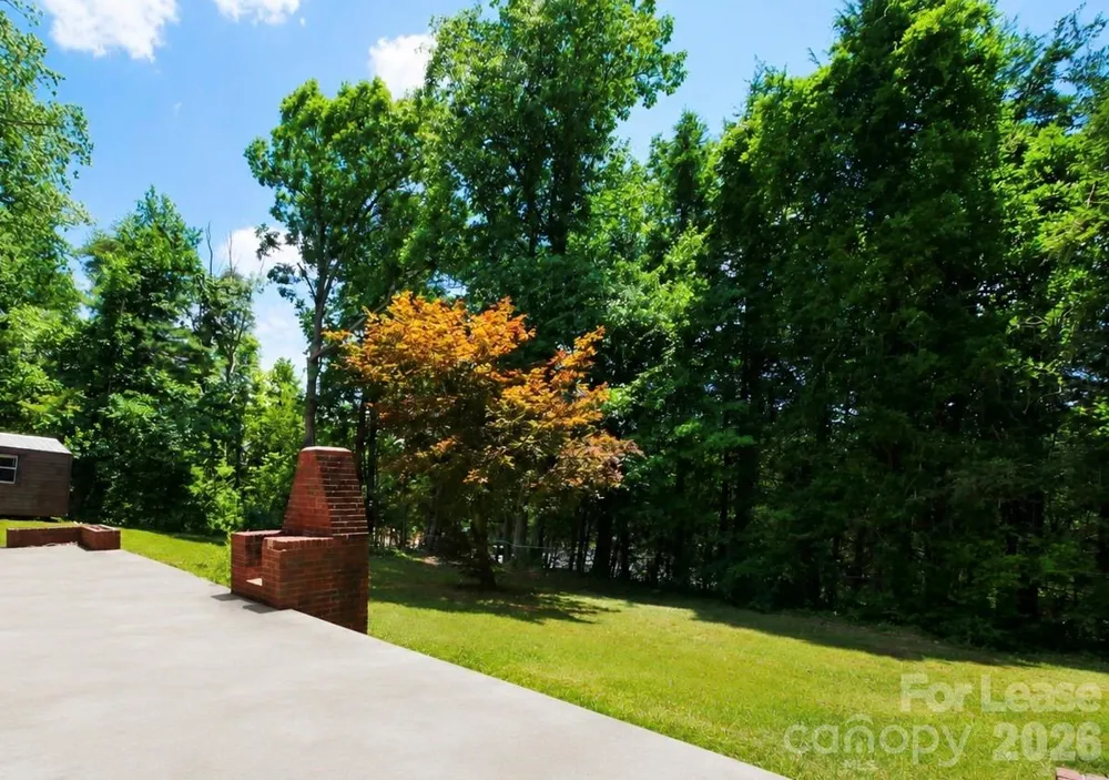 765 8th Avenue Drive SE Hickory, NC 28602