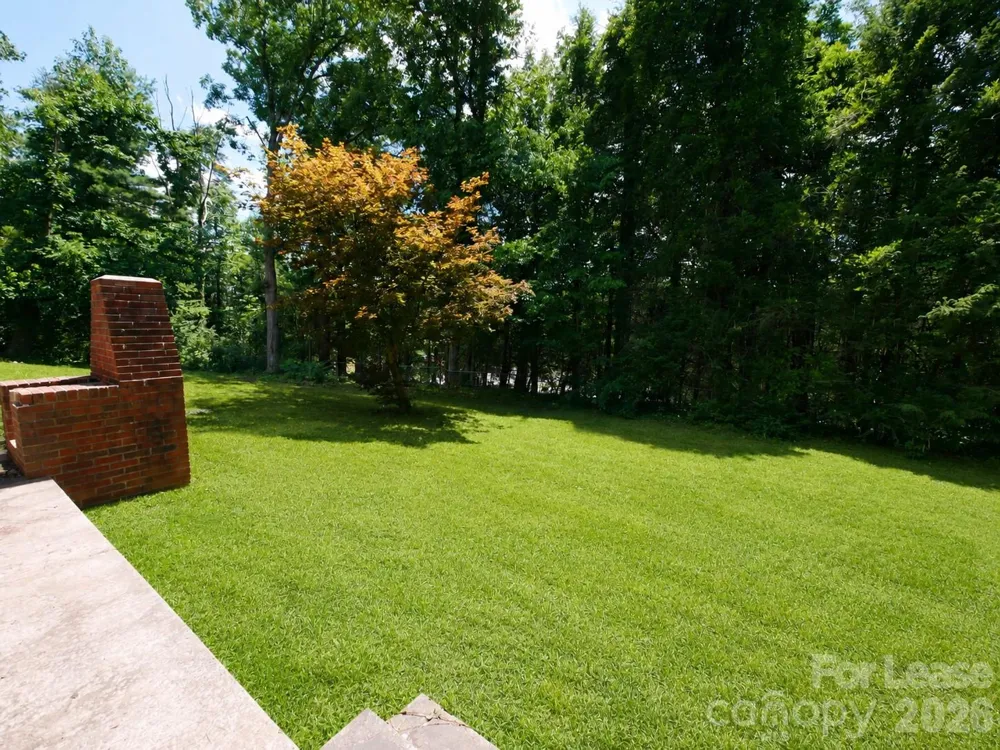 765 8th Avenue Drive SE Hickory, NC 28602