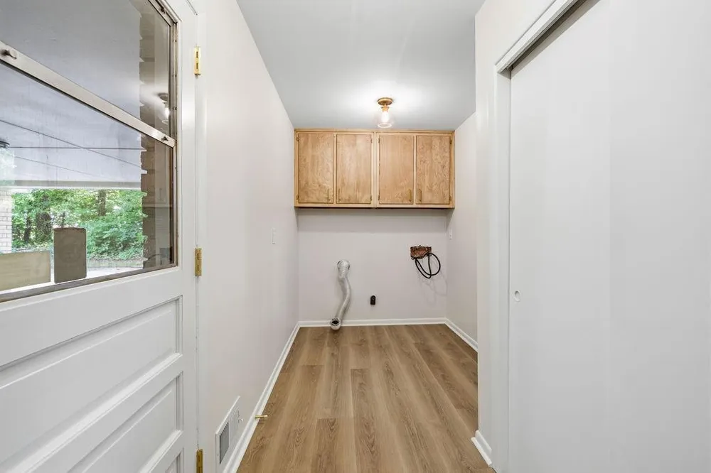 4765 Luray Drive Dunwoody, GA 30338