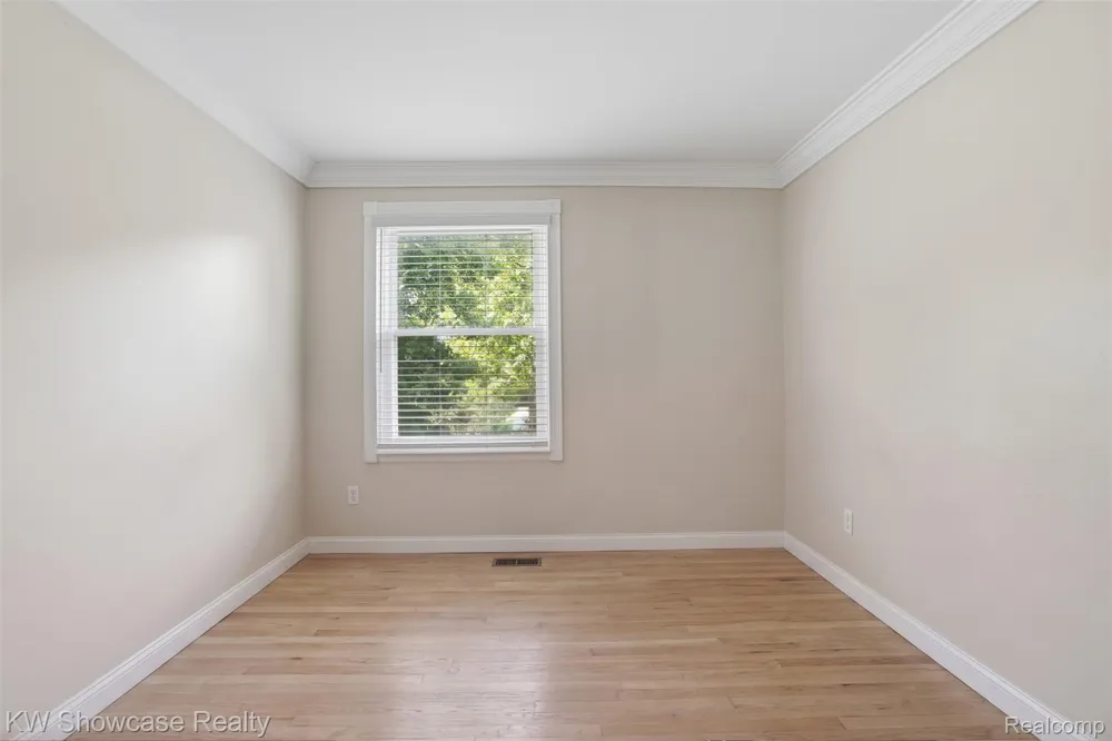 1499 Mariner Drive Walled Lake City, MI 48390