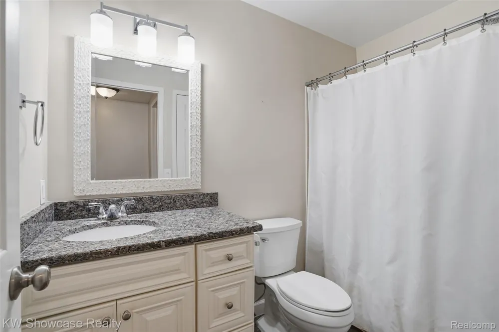 1499 Mariner Drive Walled Lake City, MI 48390