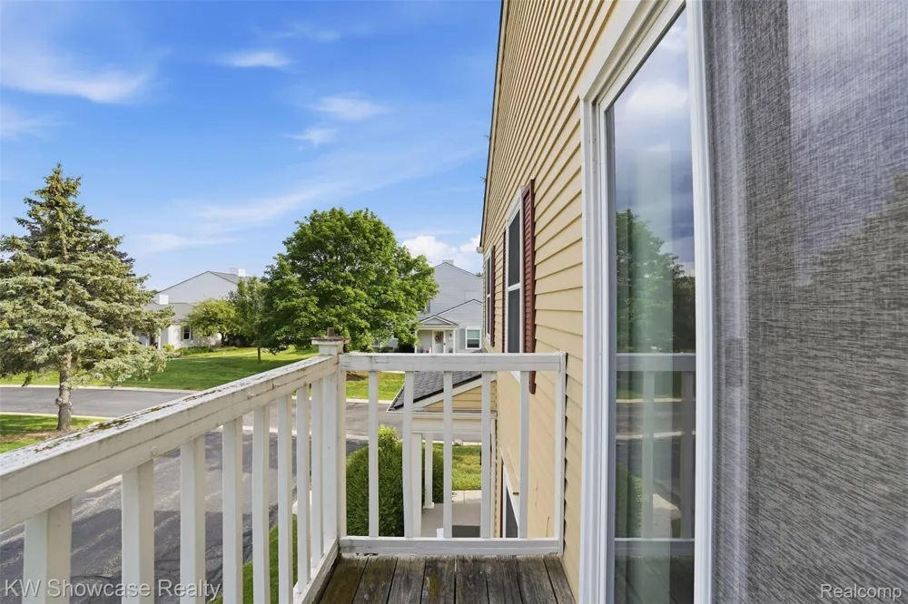 1499 Mariner Drive Walled Lake City, MI 48390