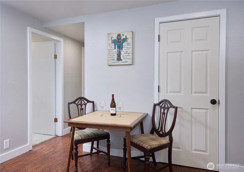 513 SE Highland Park Drive College Place, WA 99324