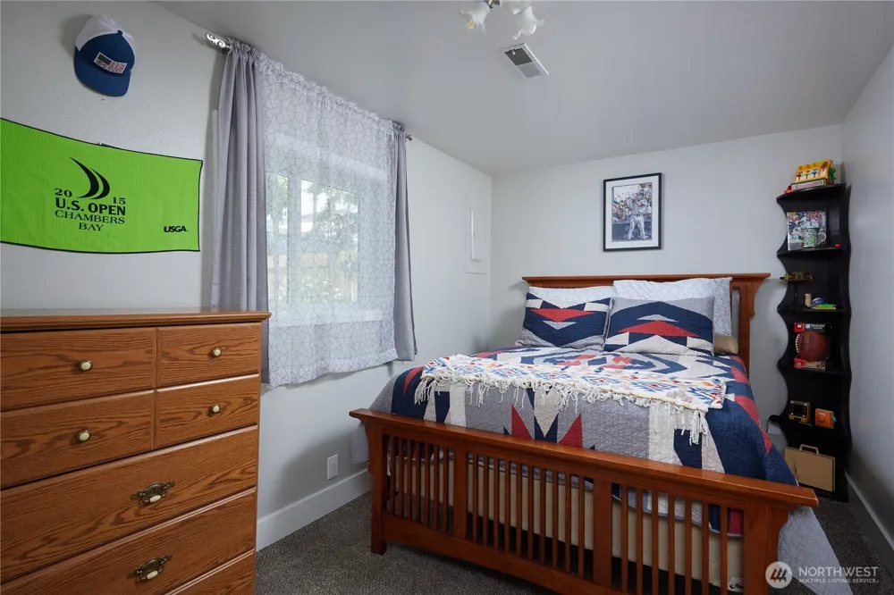 513 SE Highland Park Drive College Place, WA 99324