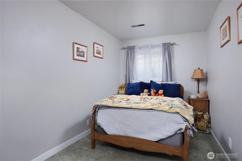 513 SE Highland Park Drive College Place, WA 99324