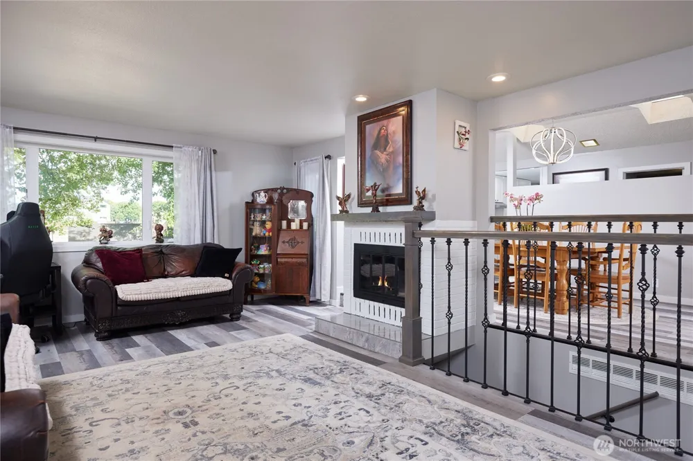 513 SE Highland Park Drive College Place, WA 99324
