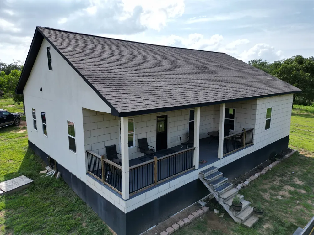 10399 CR 302 Rockdale, TX 76567