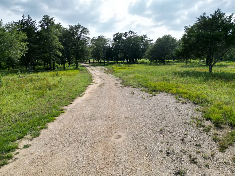 10399 CR 302 Rockdale, TX 76567