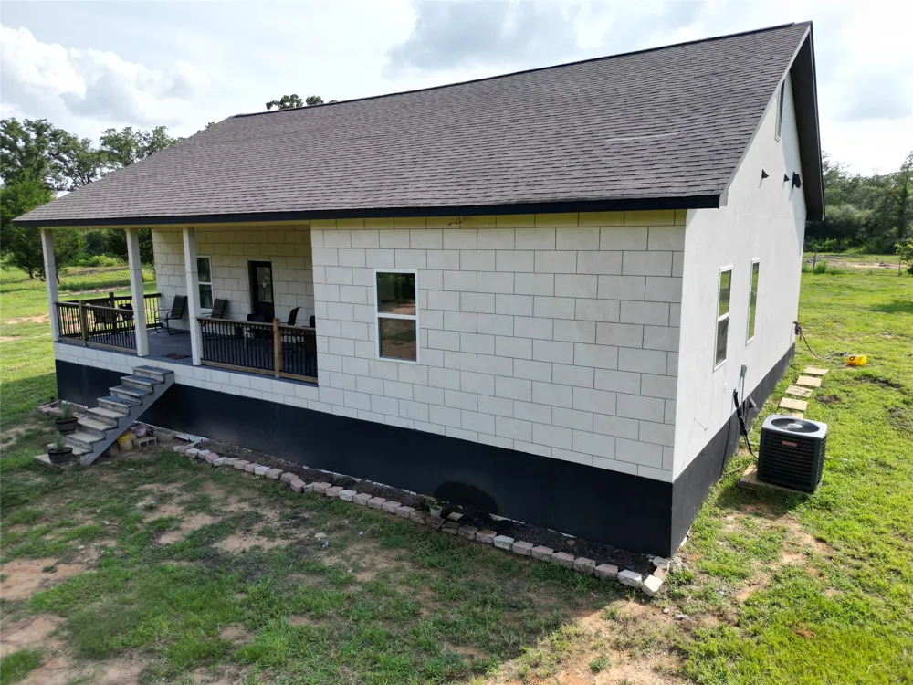 10399 CR 302 Rockdale, TX 76567