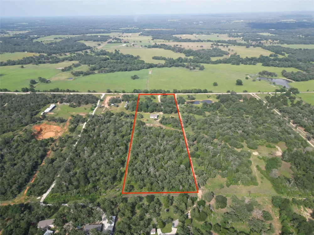10399 CR 302 Rockdale, TX 76567